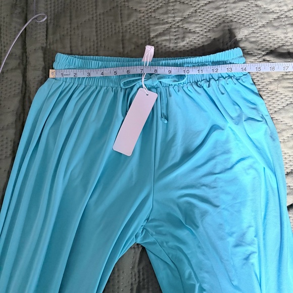 NWT Dear Scarlett Wide Leg Pants - Picture 4 of 7